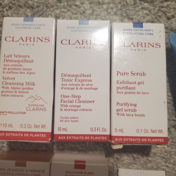 Clarins Bundle - Picture 4 of 9